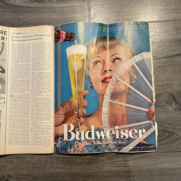 LOOK Magazine  October 29,1957  Queen Elizabeth VINTAGE ADS  The Atomic Bomb - Picture 11 of 11